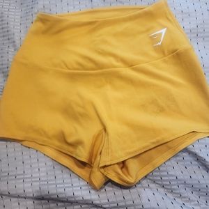 Gym shark Yellow shorts